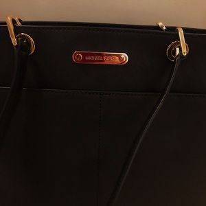 Michael Kors Purse. New with tags attached.